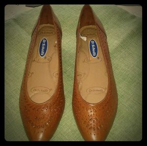 Dr. Scholl (leather) 1 inch heels, new